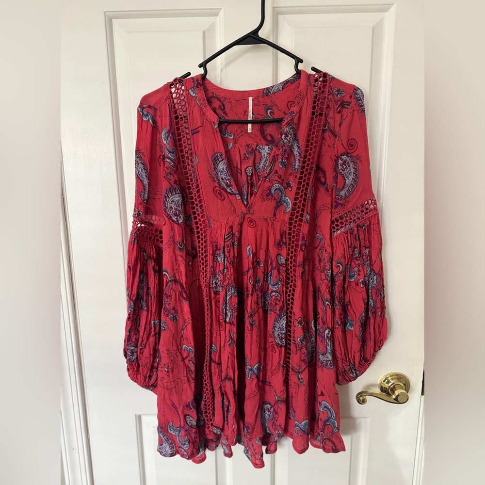 Free People Tunic Top/Mini Dress Oversized Size XS l. Flowy,No Holes or Stains!